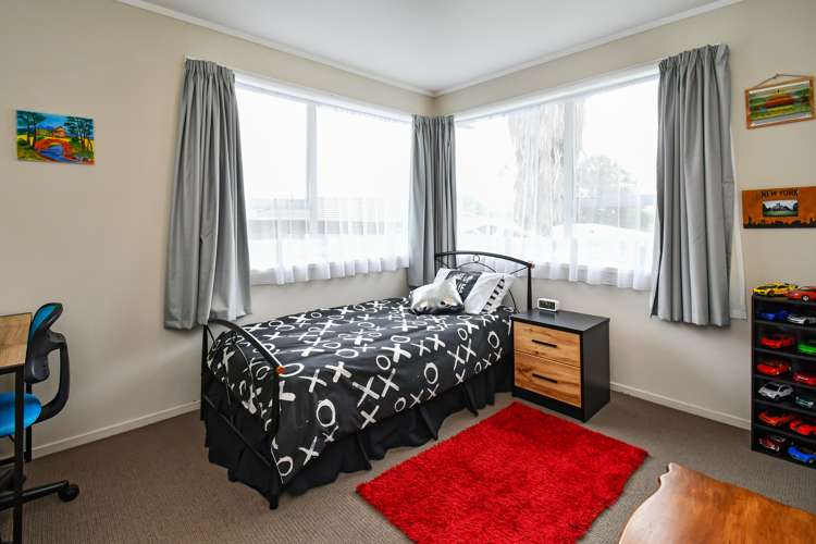 51 Hobart Crescent Wattle Downs_13