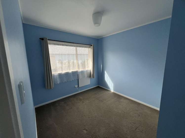 39A Brian Crescent Stanmore Bay_10