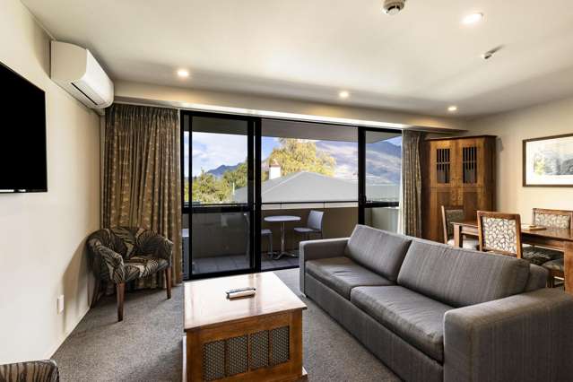411/7 Adelaide Street Queenstown_3