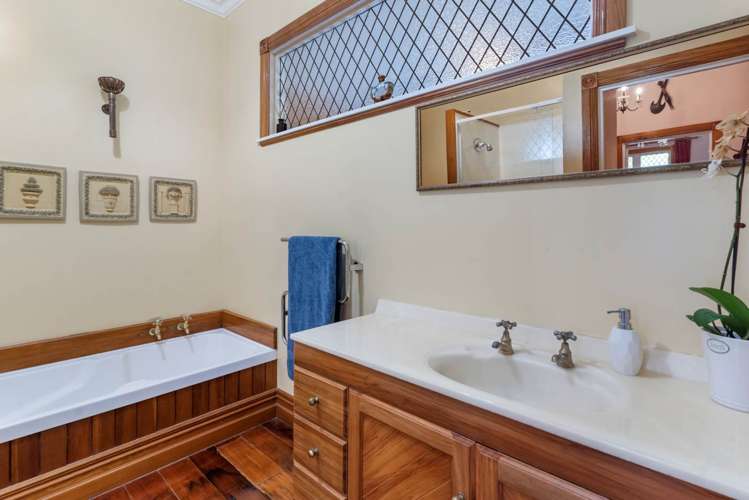 4 Fernleigh Avenue Royal Oak_27