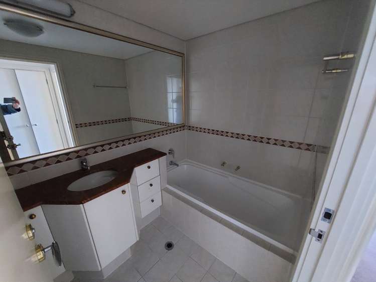 1702/8 Albert Street Auckland Central_12