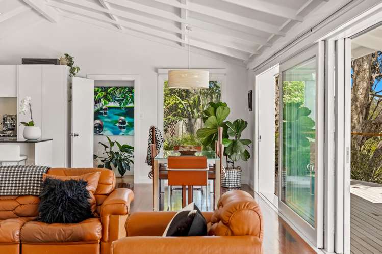 39 Oaia Road Muriwai_51