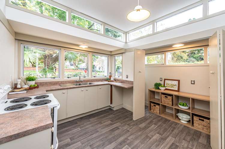 8b Brassey Road Saint Johns Hill_12