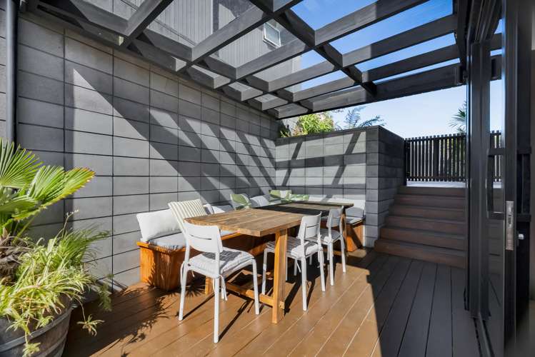 12A Baring Terrace Strandon_14