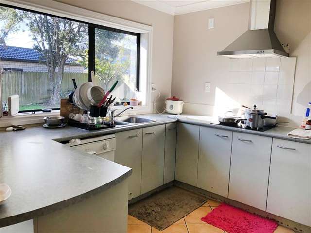 13 Quattro Avenue Flat Bush_1