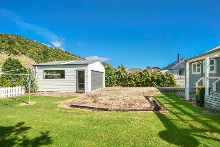 5 Main Road Hector_9