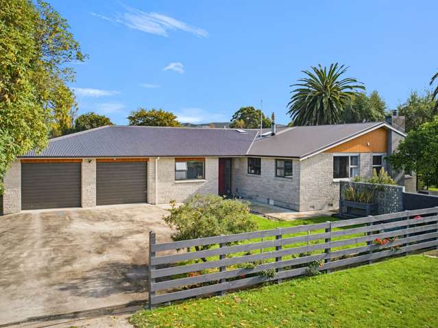 Family- sized Living with Studio Flexibility