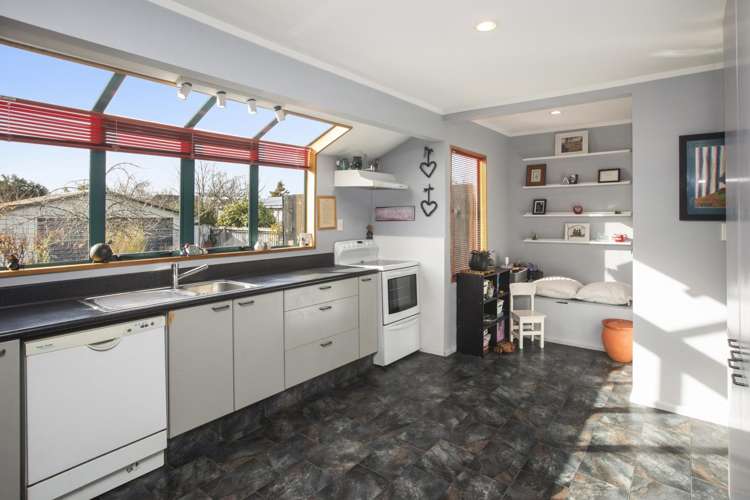 142 Harewood Road Papanui_8