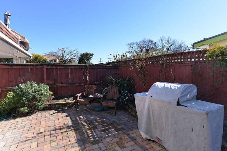 7 Honey Tye Way Stoke_13