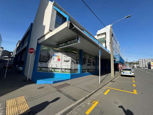 High Exposure Showroom & Warehousing