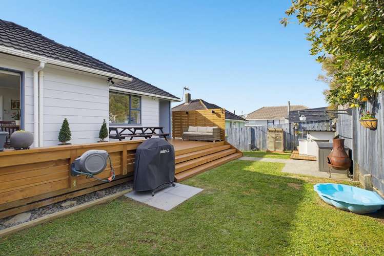 110 Main Road Titahi Bay_19