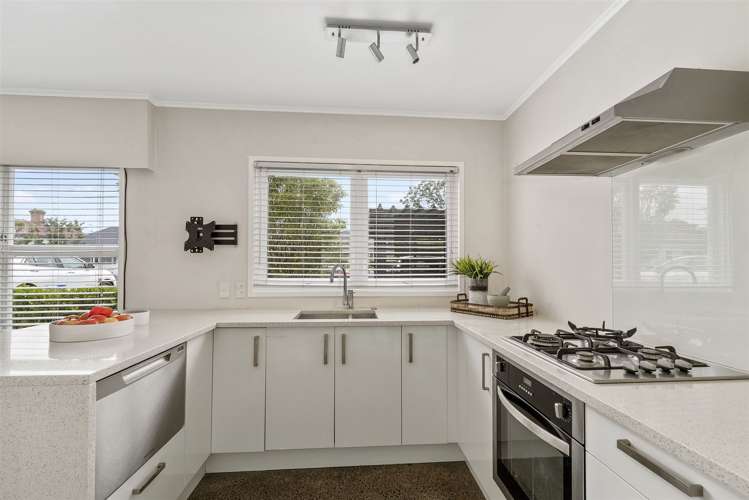 3/175 Victoria Road Devonport_5