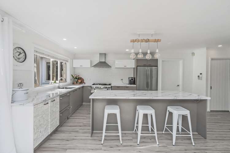 8 Excalibur Place Burwood_12