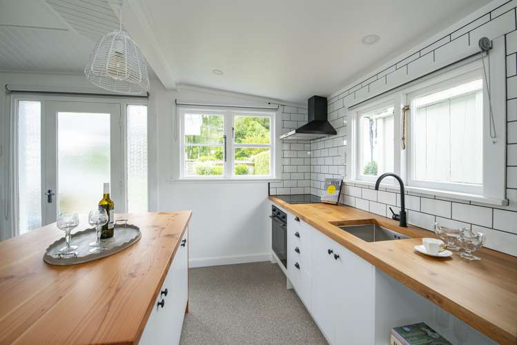 9 Dickson Street Macandrew Bay_3