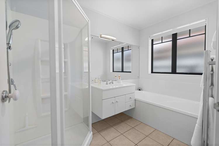 108 Lakeside Drive Orewa_21
