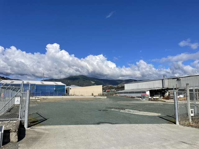 Industrial yard for lease