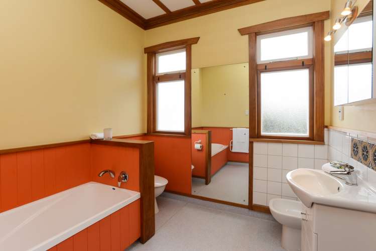 19 Holyrood Terrace Waipukurau and Surrounds_19