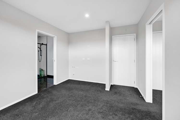 8 Wheki Lane Inglewood_17