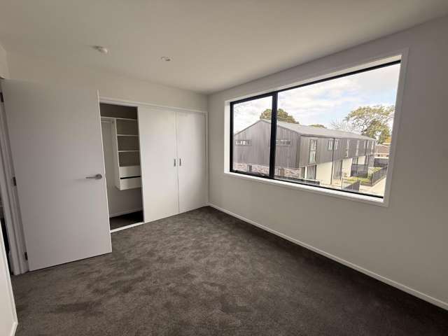 4/1 Scott Road 10695_4