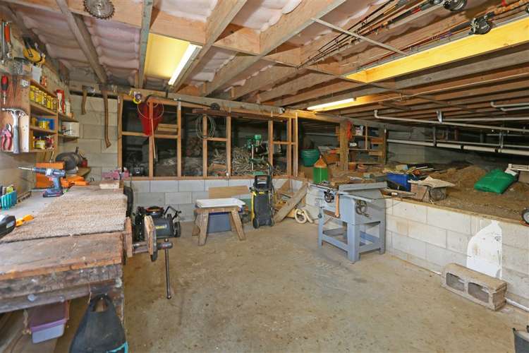 10 Tirohunga Drive Henderson_15