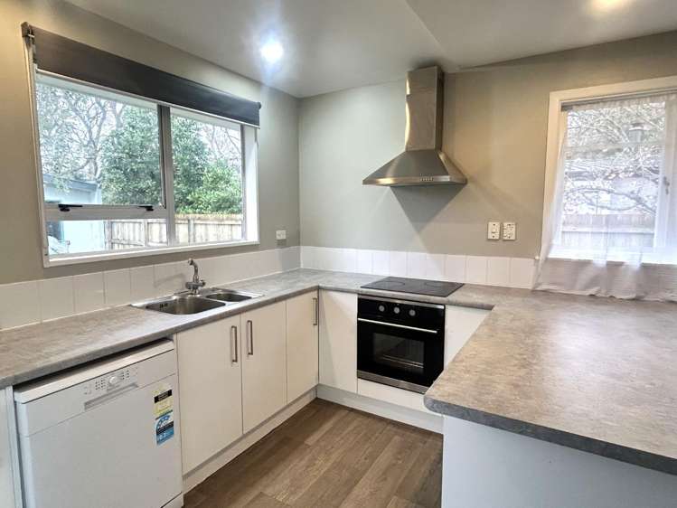 73 Martin Road 1330_1