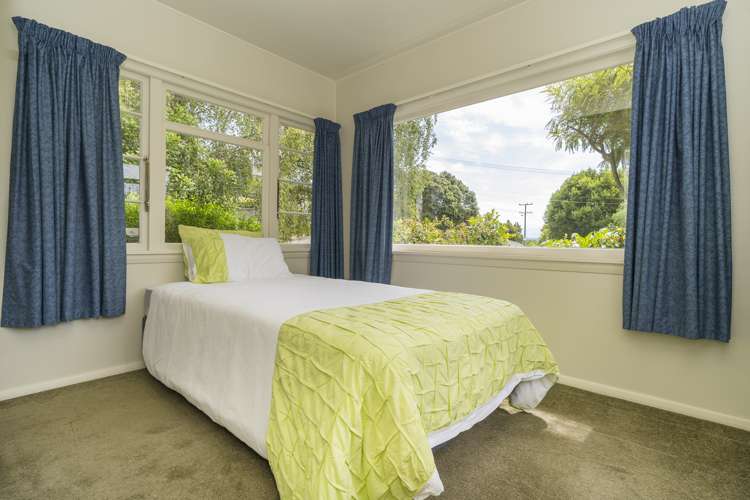 49 Bisley Avenue Moana_13