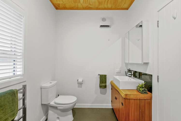 828 Dover Road Okato_30