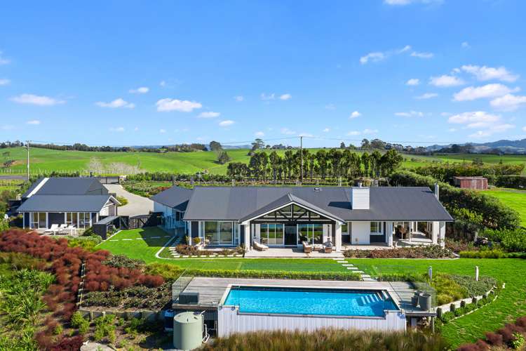 289 Takatu Road Tawharanui Peninsula_1