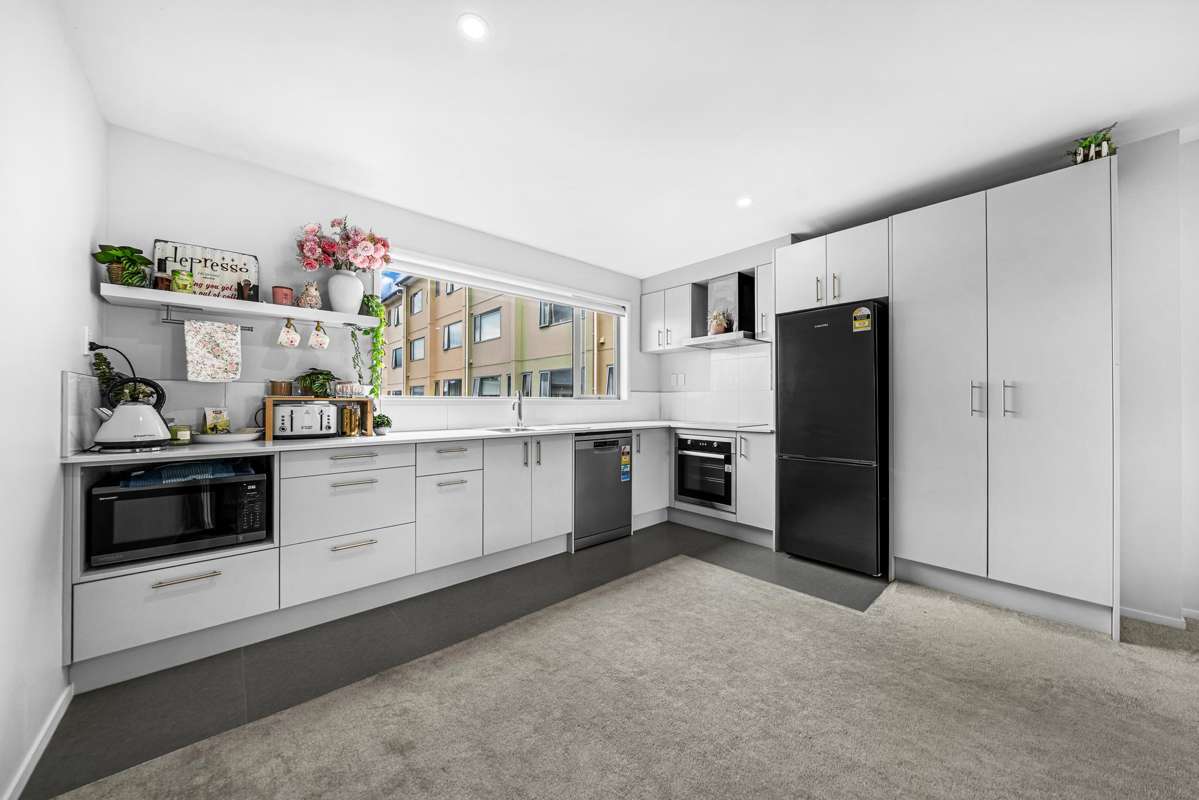 11/11 RAY SMALL DRIVE_4