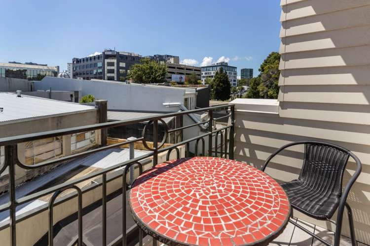 5/2 Upper Queen Street Auckland Central_3