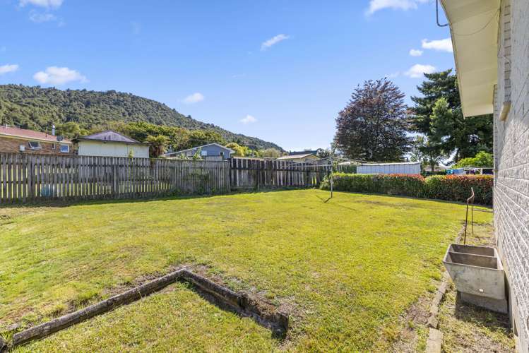 3 Paterson Grove Pukehangi_11