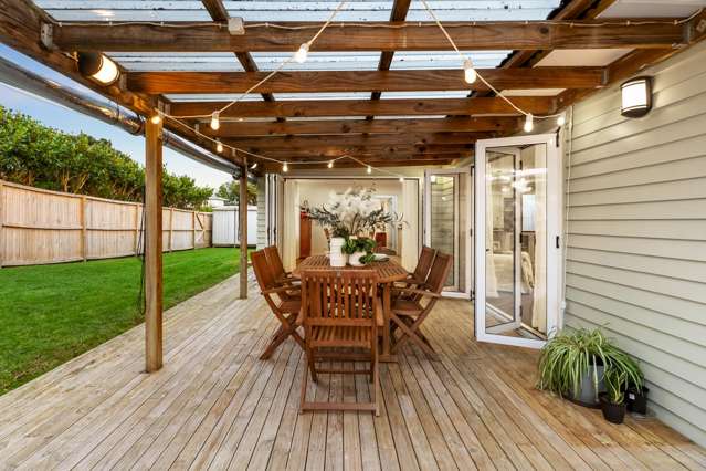 6 Hellyers Street Birkdale_1