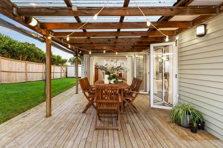 6 Hellyers Street Birkdale_13