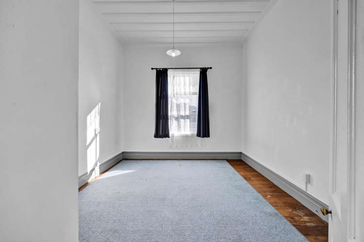 176 Glover Road Hawera_12