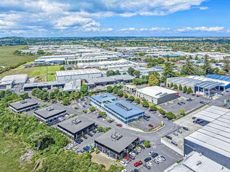 2/527B Rosebank Road Avondale_15