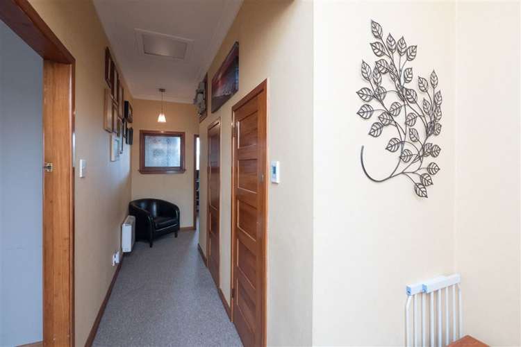 2 Collins Street Hawera_8