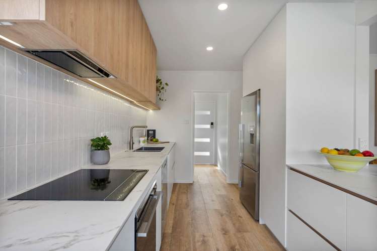 8 Ragley Street Titirangi_6