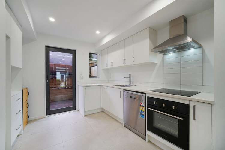 32 Raupeti Lane 11401_5