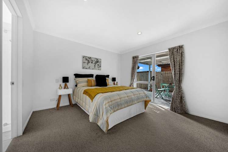 24 Espalier Drive Henderson_10