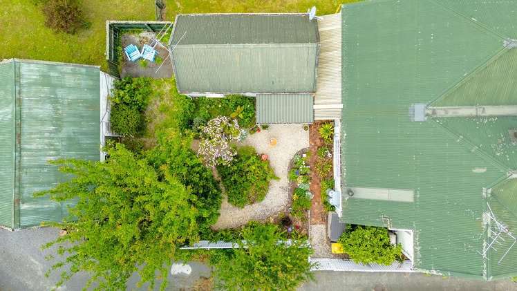 463 High Street South Carterton_34