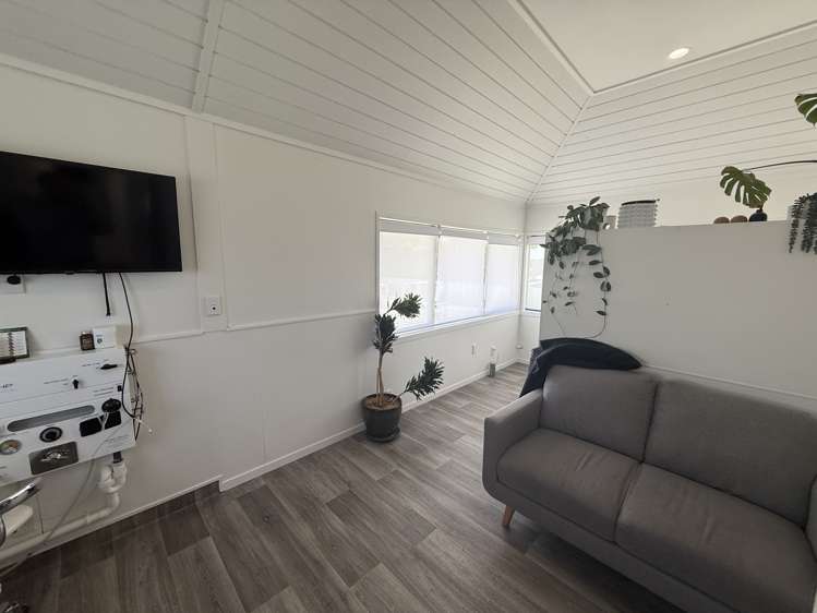 Level 1, 319 Cameron Road Tauranga Central_2