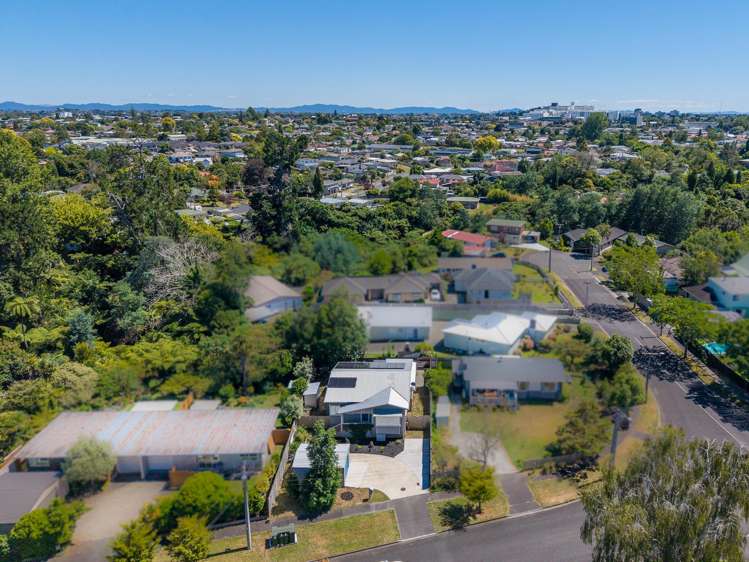 37b Tomin Road Glenview_15