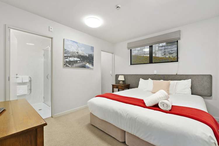 402/1 Beetham Street Queenstown_11