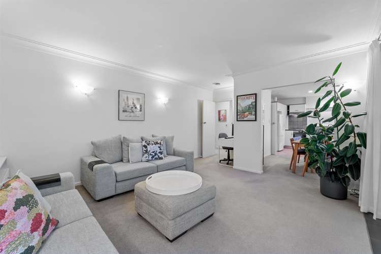 4/2 Argyle Terrace Milford_6