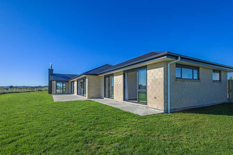 46 Fry Road Halcombe_23