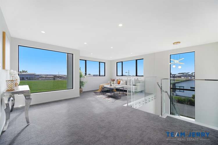 1 Korowhiti Road Clarks Beach_14