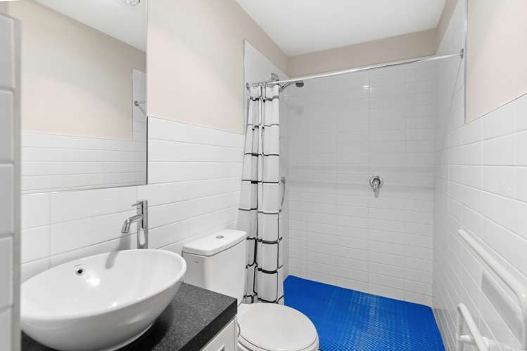 6 Sandwich Road Beckenham_27