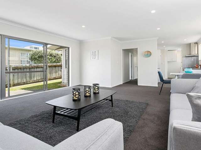 2/337 Oceanbeach Road Mount Maunganui_2