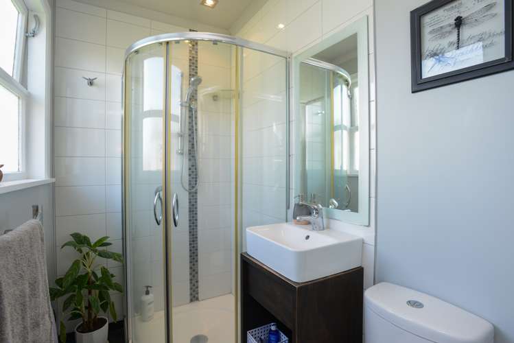 1214 Willowpark Road North Mayfair_15