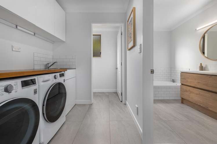 42 Harry Shaw Way Raumati South_14